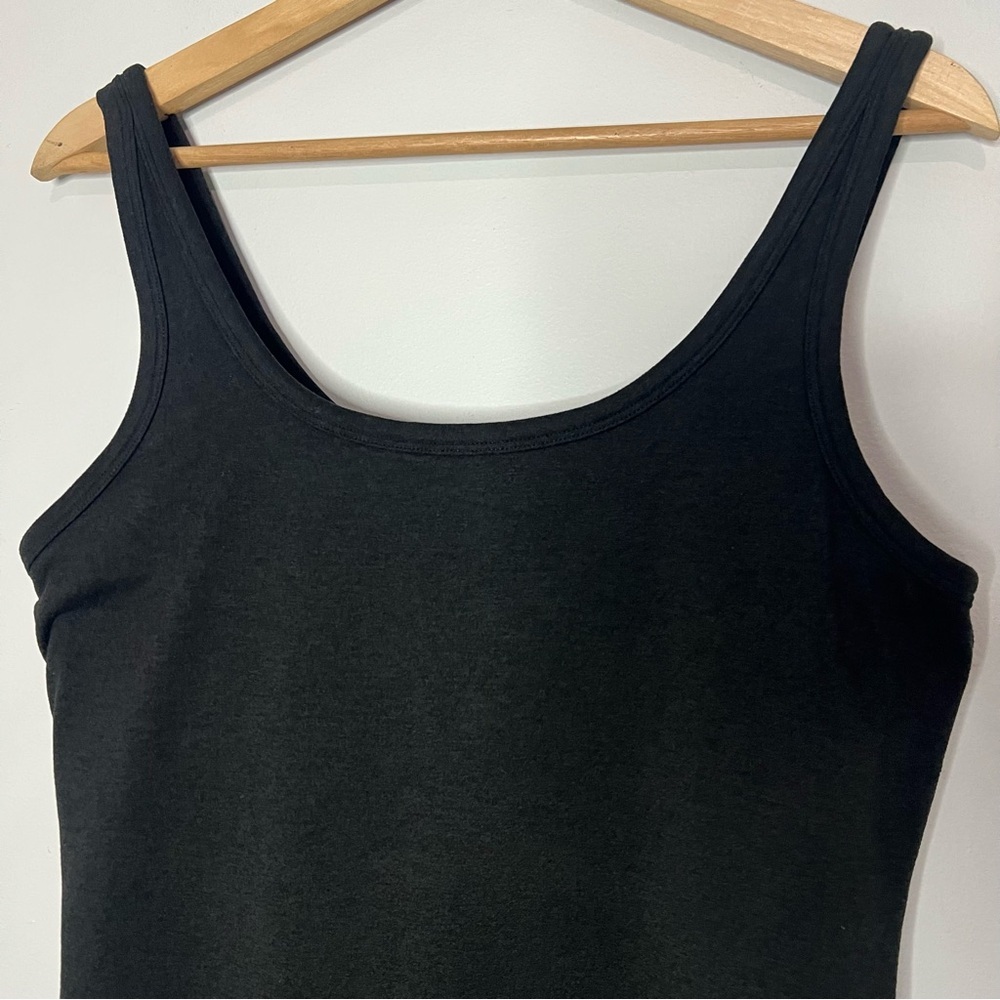 Vuori Halo essential Classic Black Midi Dress size xlarge - Picture 4 of 9